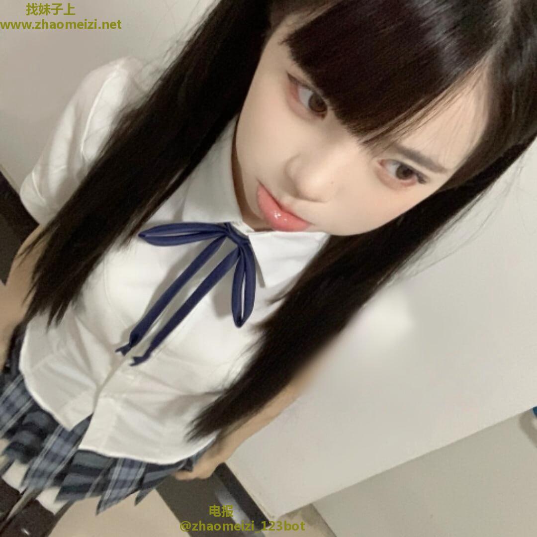 00后高颜值嫩妹