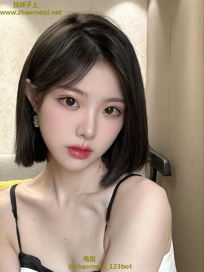 曲江白嫩诱人姐姐