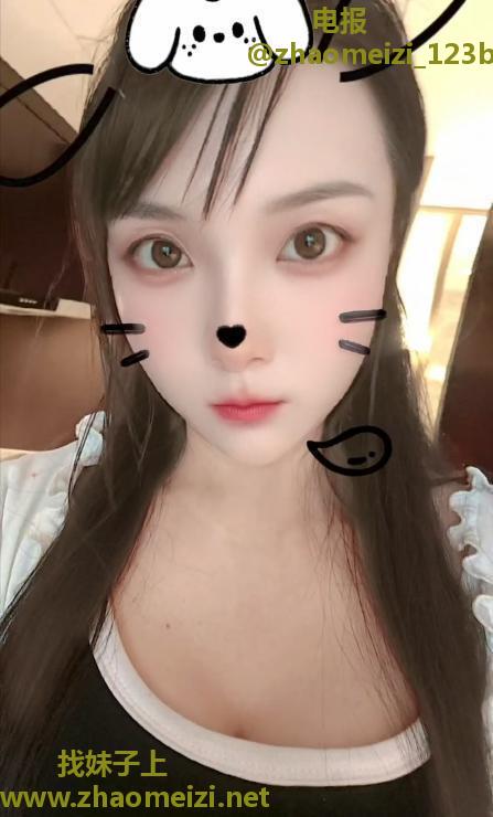 上城居家文静人妻