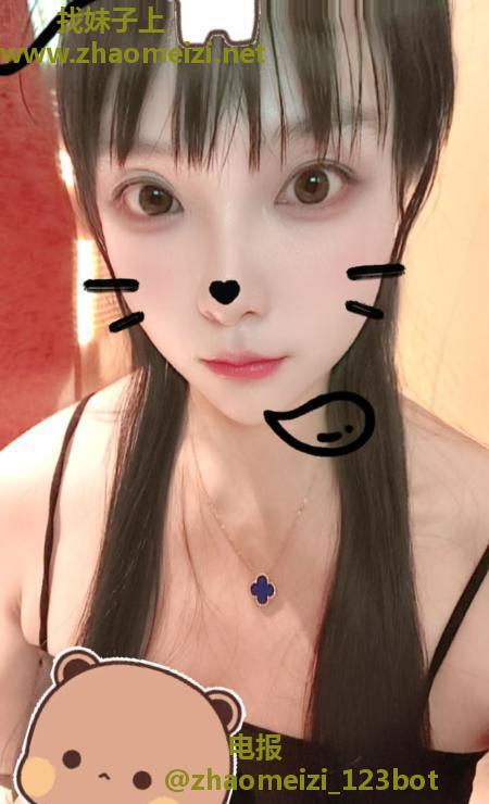 上城居家文静人妻