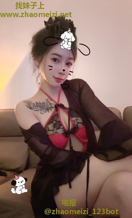 惠城舌吻反差御姐