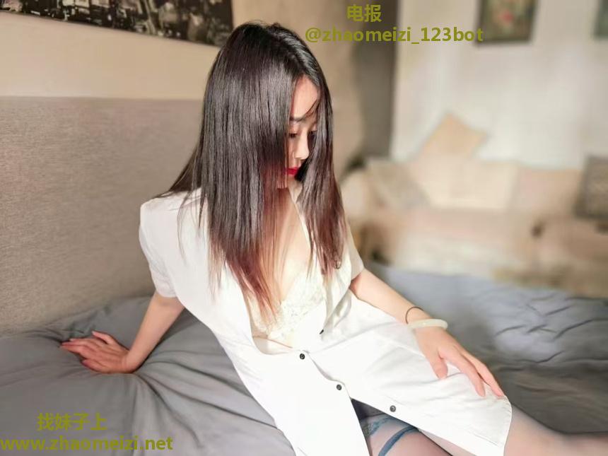 兼职高颜值身材妹妹