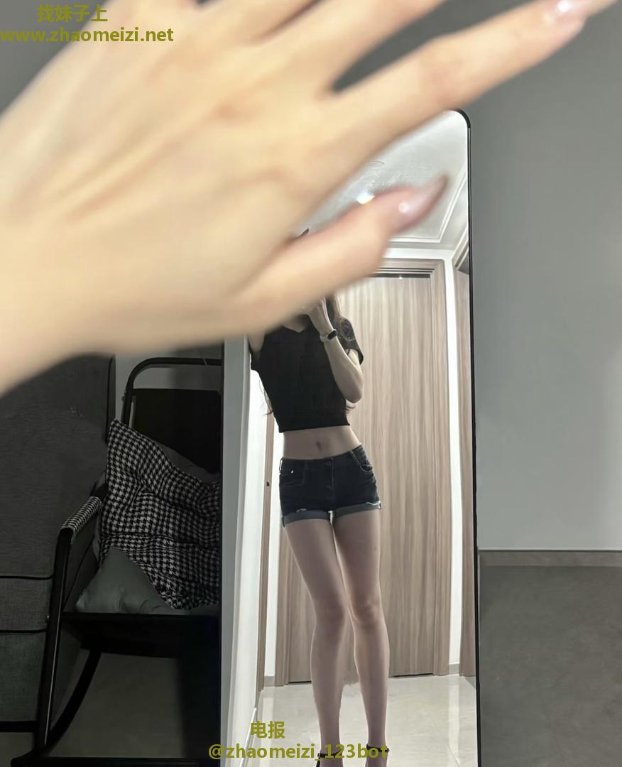 零零后小妹妹中项抓龙筋