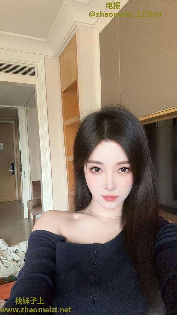 水嫩光滑年轻姐姐