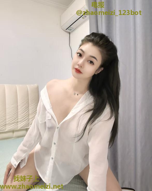 上城性感翘臀莉娜