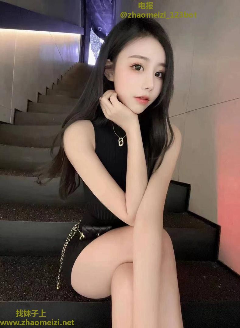 三点超粉妹子是真的嫩！