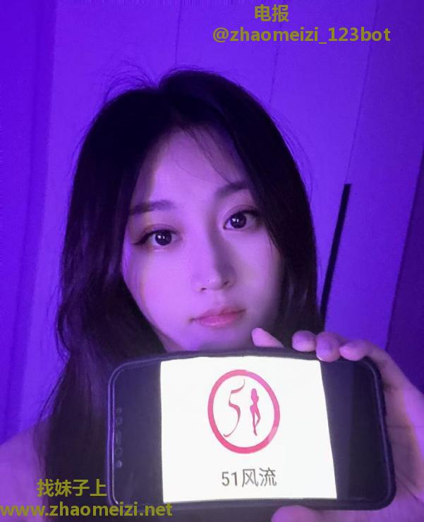 年轻服务系健身妹刘恋