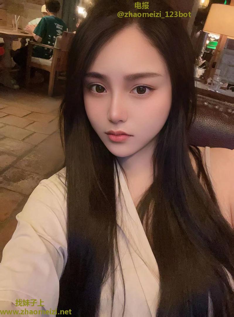 骚嫩光滑大姐姐