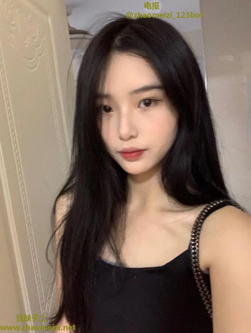 刚毕业纯情美鲍姐姐