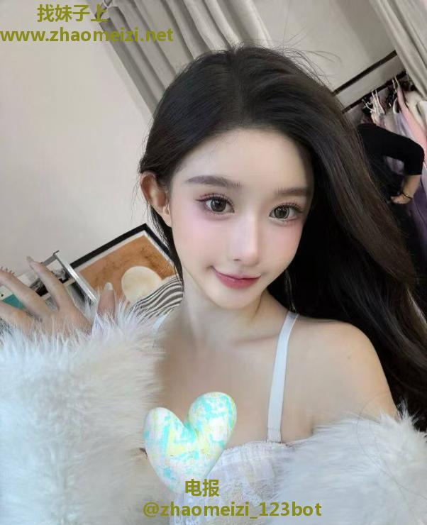 网红款高颜值小妹