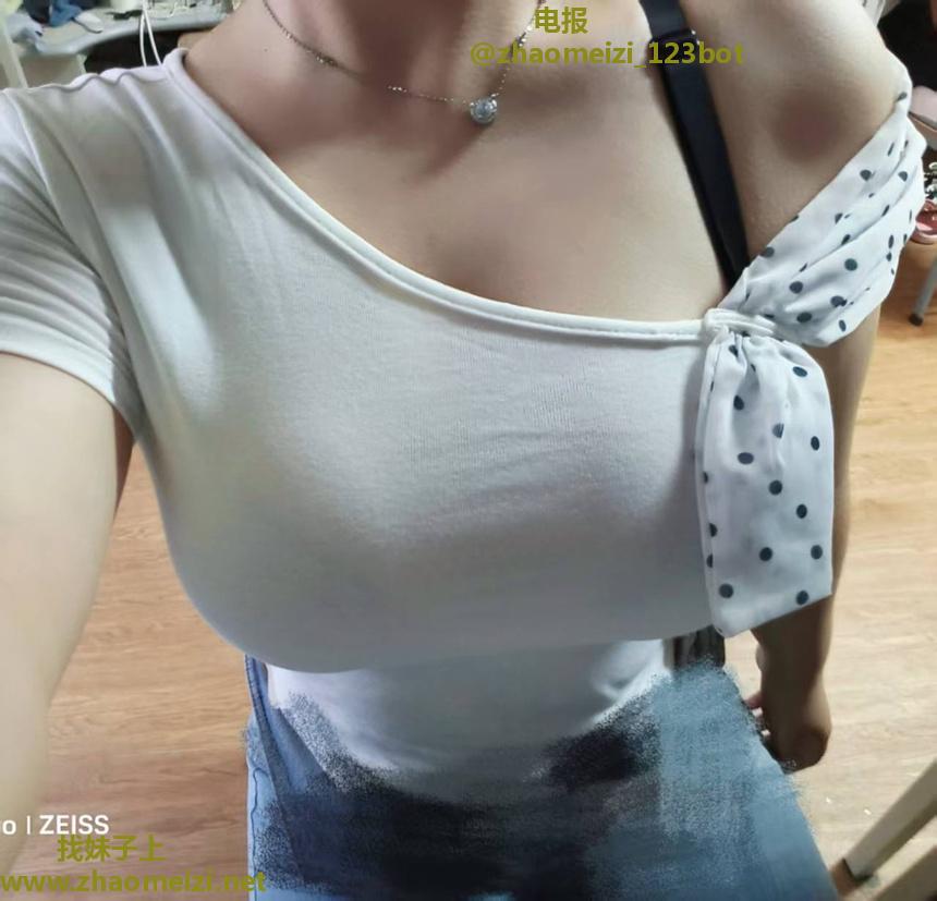 听话乖巧 欢迎调教