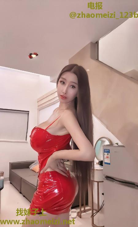 巨乳翘臀网红善朵