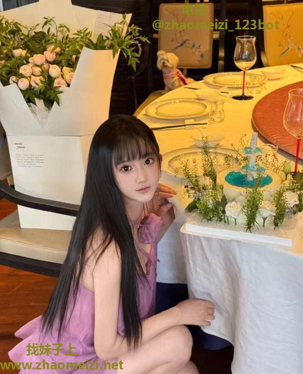 青春羞涩美少女