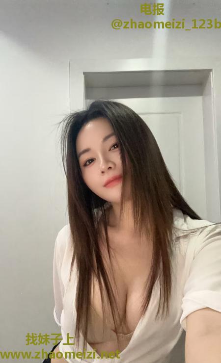 颜值不错的小姐姐