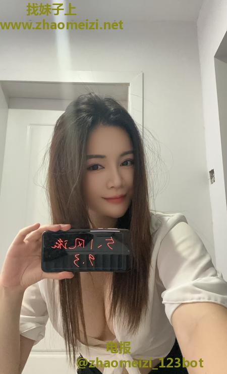 颜值不错的小姐姐