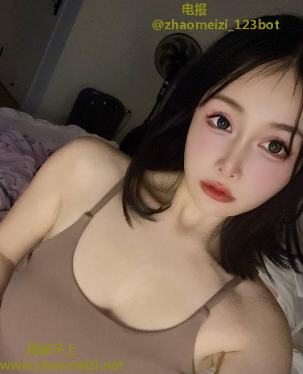 细腰翘臀女友感老师