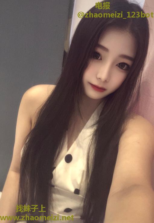肥臀大胸妹