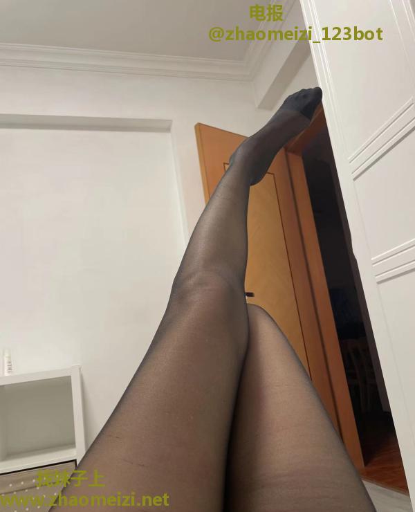 沙井苗条少妇