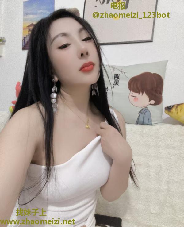 闷骚舌吻欣欣