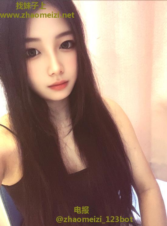 巨臀妹子懒懒