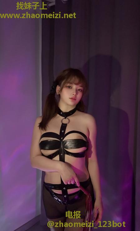 上城童颜巨乳BBW