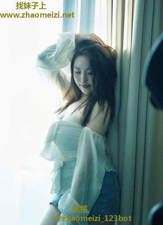 白嫩奶牛莎莎