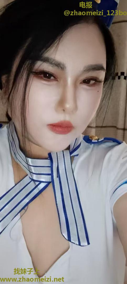 依依姐姐  