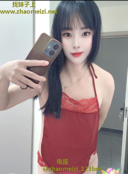 黑丝巨乳深喉爽