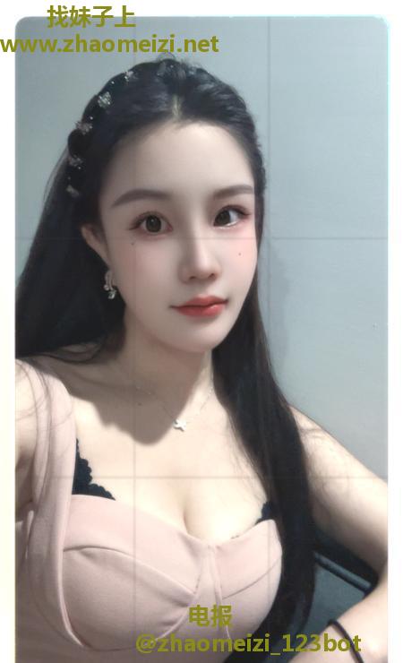 大奶健身媛西宝