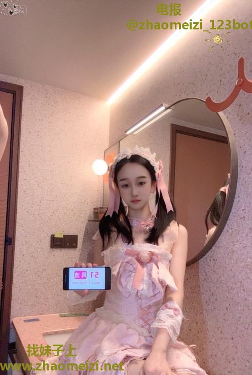 五堡双马尾小妖精