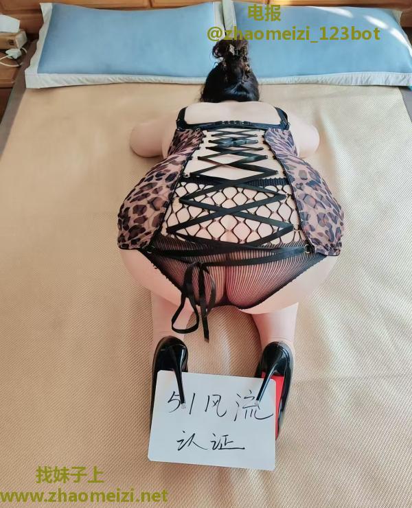 杭州东站肥臀三通骚妇