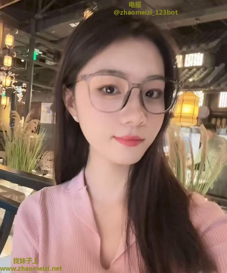 民治清纯美女