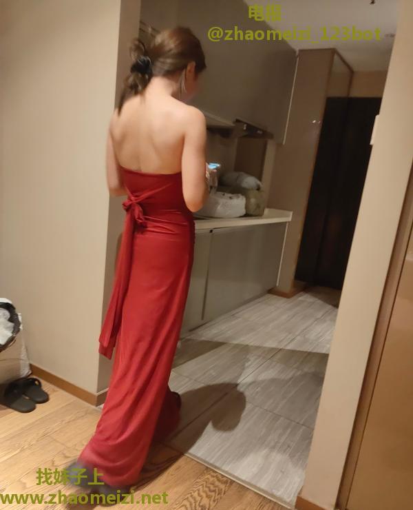 苗条妹子琳达