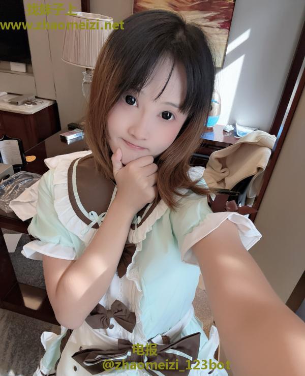 菲比cos乖巧萝莉