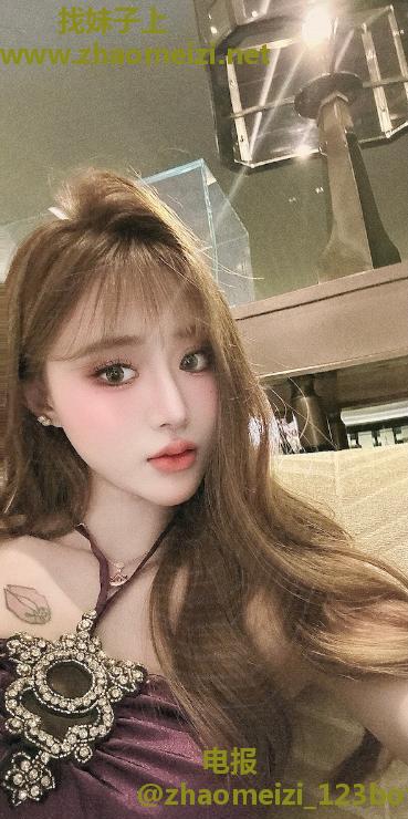 肤白美女小喵