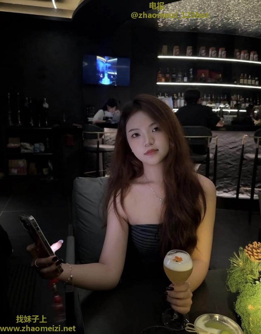 超嫩大胸妹妹