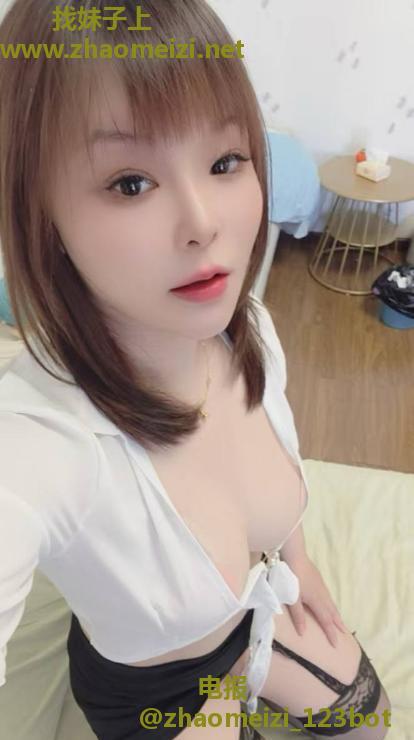 欢乐谷大胸姐姐