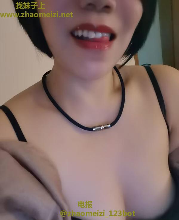 海珠泄火少妇