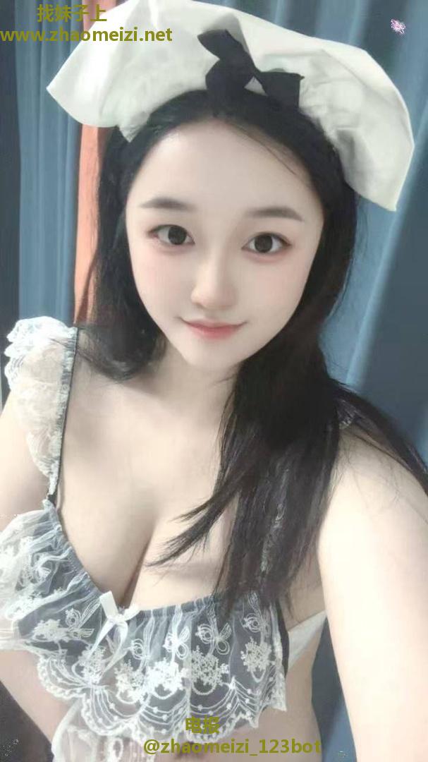 上城区莓莓甜美巨乳