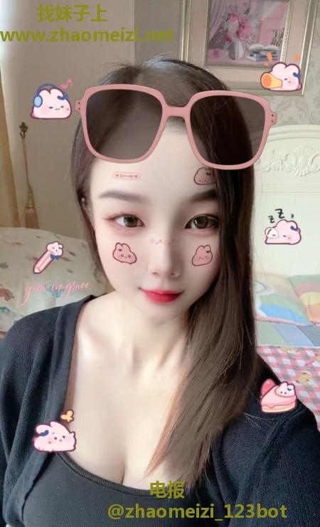 服务型美女