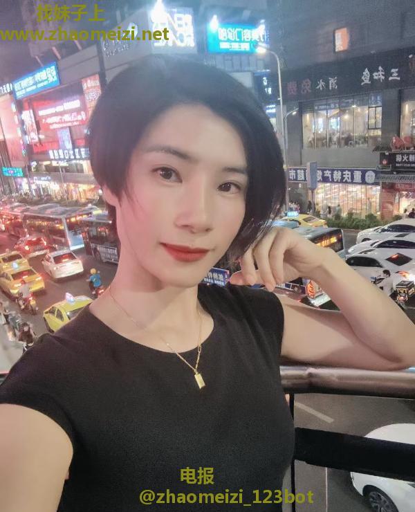 苗条少妇娜娜