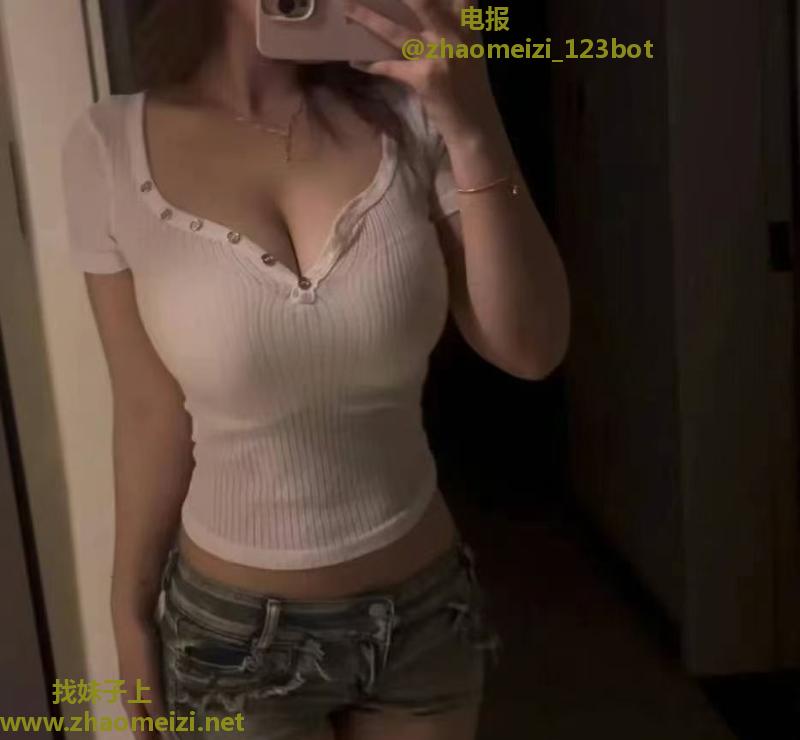 福永大胸娜娜