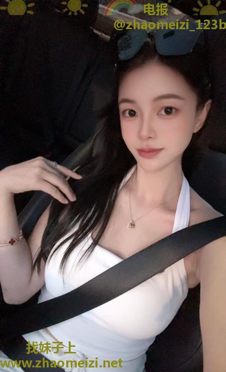 大奶丰臀静静