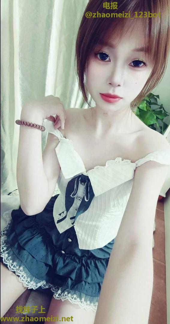 07年小姐姐，刚满18岁