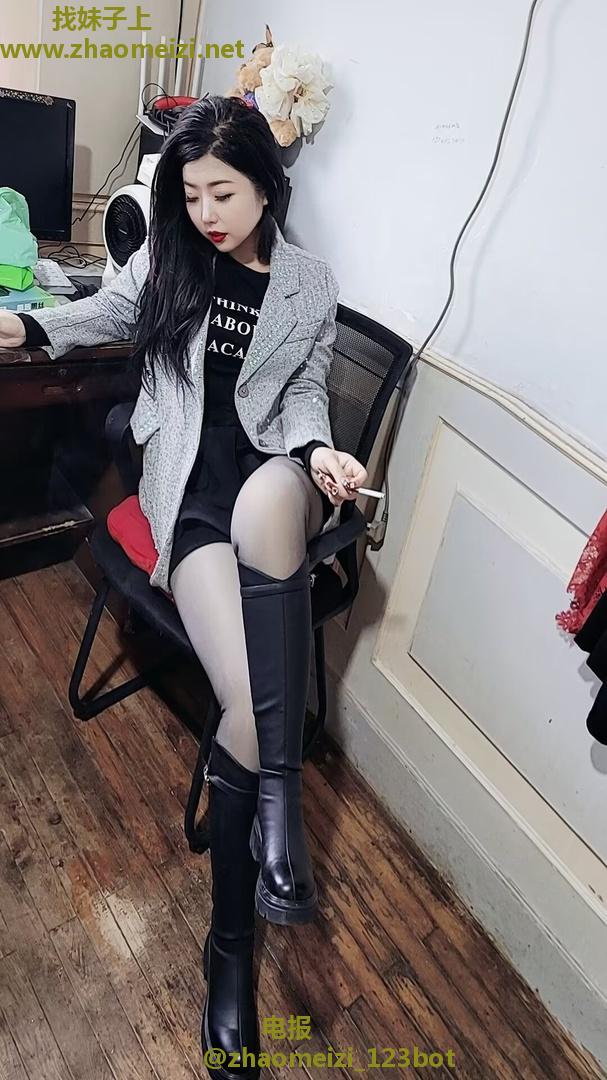 个人小姐姐300