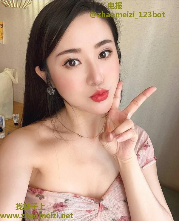 硚口个人自做美女