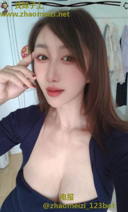 风骚翘臀服务好妹子