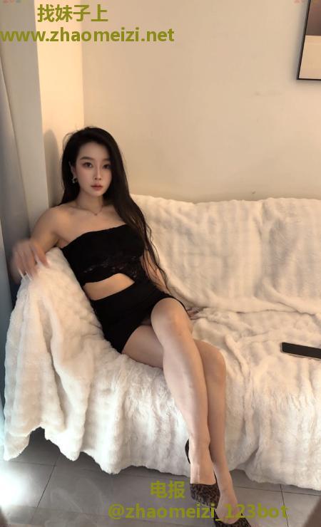 可拍AV舌吻娜娜