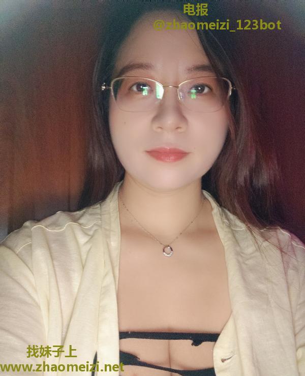 巨乳美婷少妇