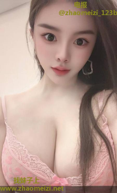 白嫩巨乳翘臀骚梦瑶